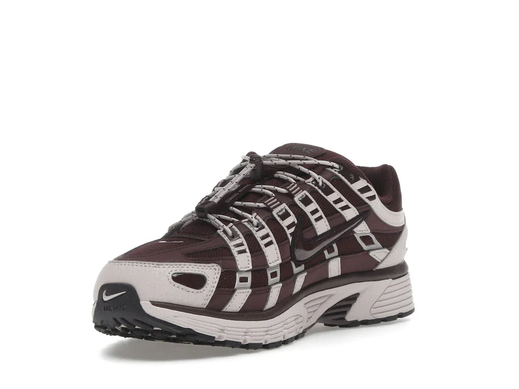 Nike P-6000 Silt Red Burgundy Crush (Damen)