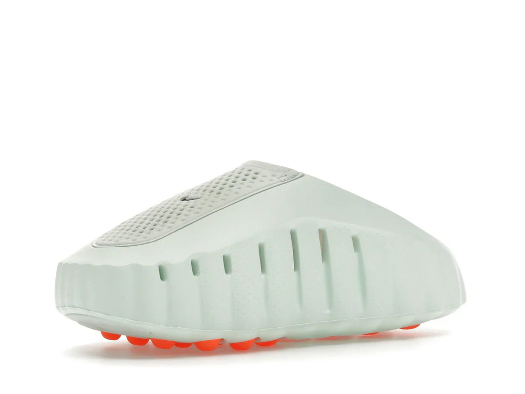 Nike Mind 001 Barely Green Hyper Crimson Black Chrome (Damen)
