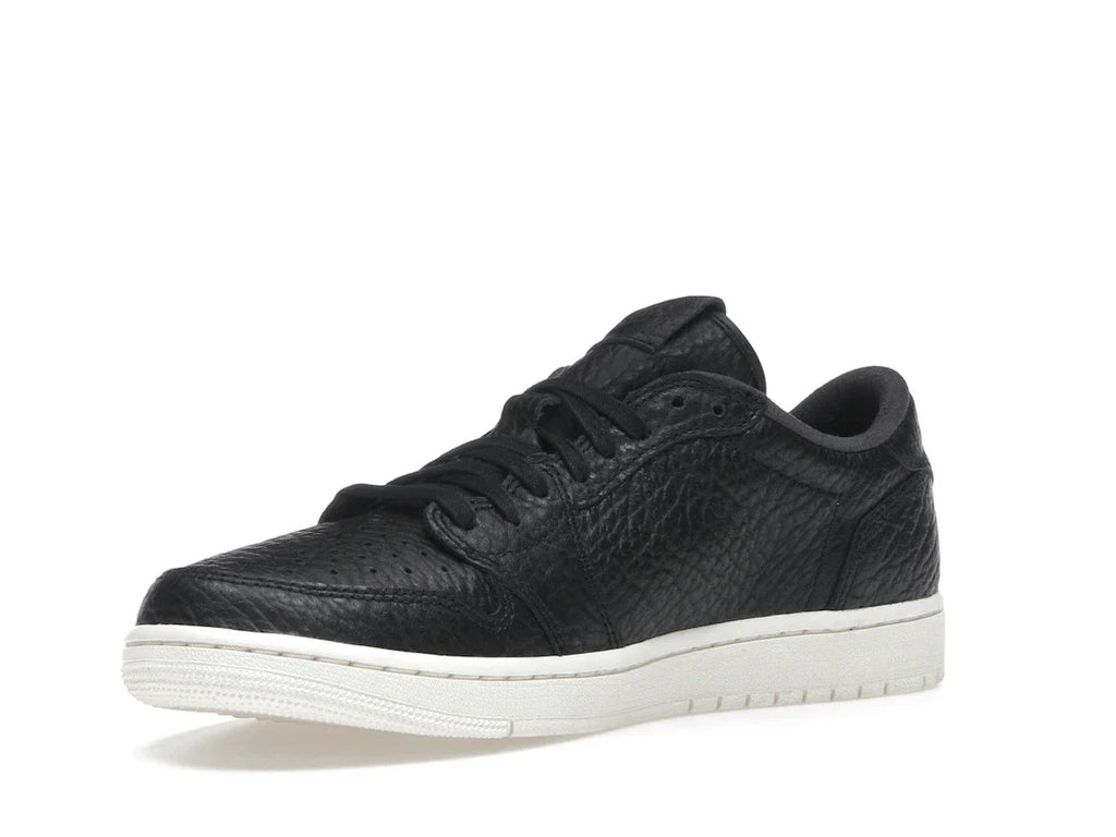 Jordan 1 Retro Low Swooshless Schwarz (2025)