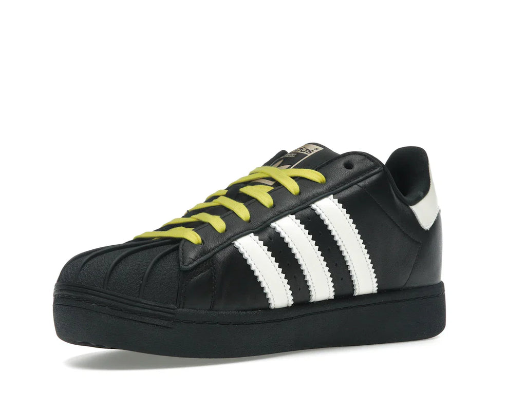 adidas Superstar 92 von Pharrell, Schwarz/Weiß
