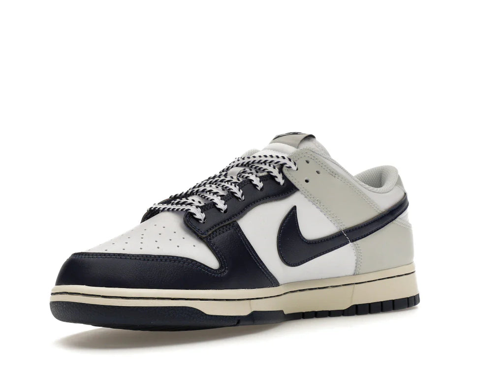 Nike Dunk Low New York Yankees
