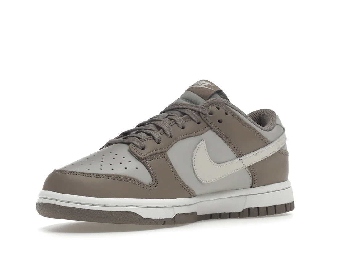 Nike Dunk Low Bone Beige (Damen)