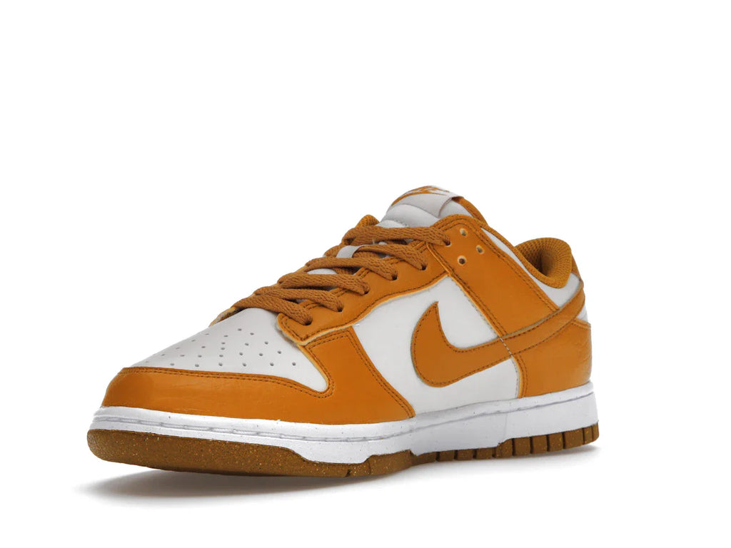 Nike Dunk Low Next Nature Phantom Gold Suede (Damen)