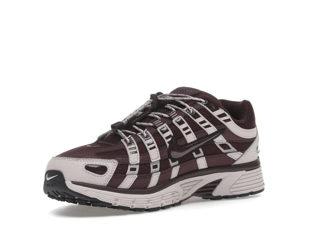 Nike P-6000 Silt Red Burgundy Crush (Damen)