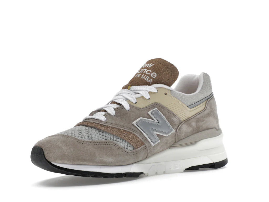 New Balance 997 MiUSA Light Mushroom Mirage Gray