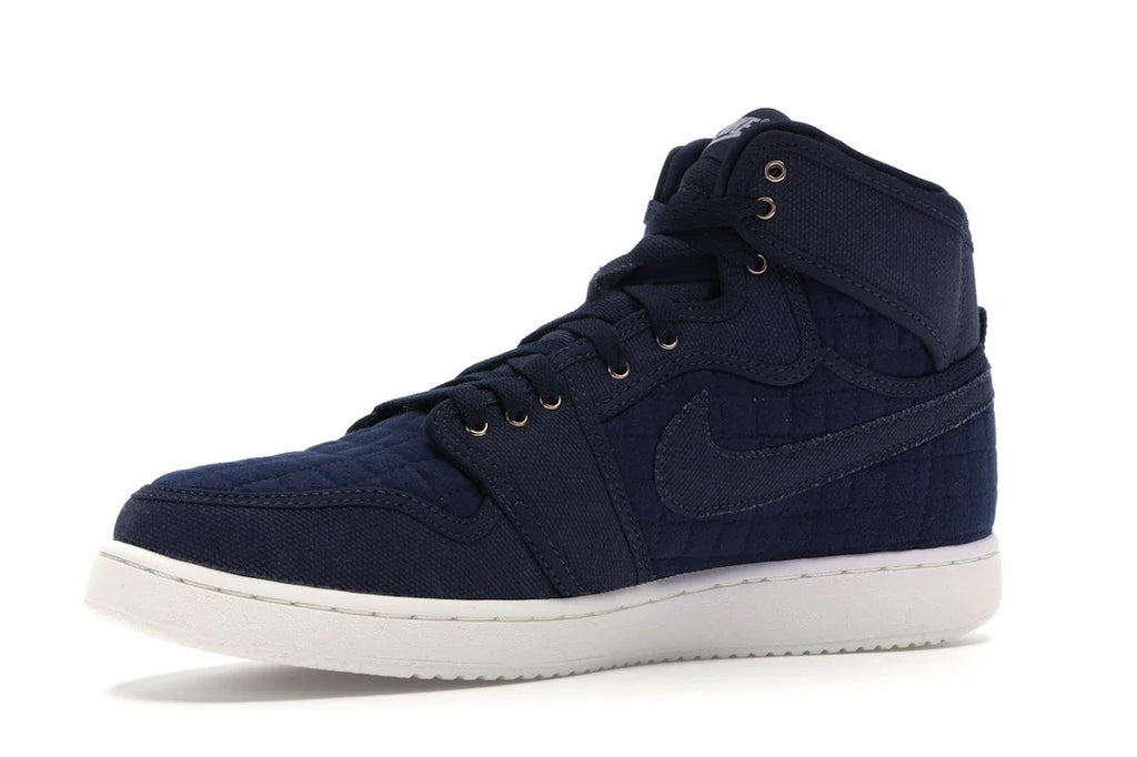 Jordan 1 Retro AJKO Blau Gesteppt