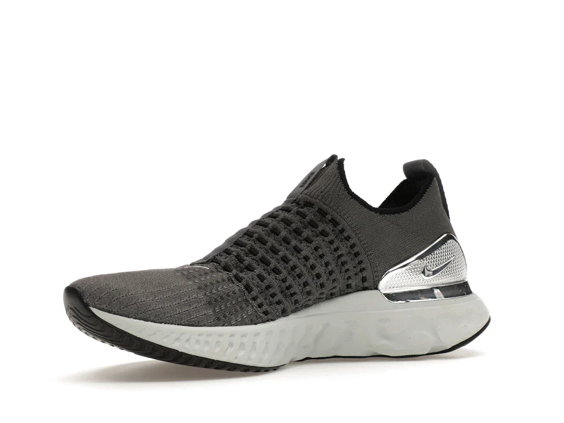 Nike React Phantom Run Flyknit 2 Eisengrau Silber