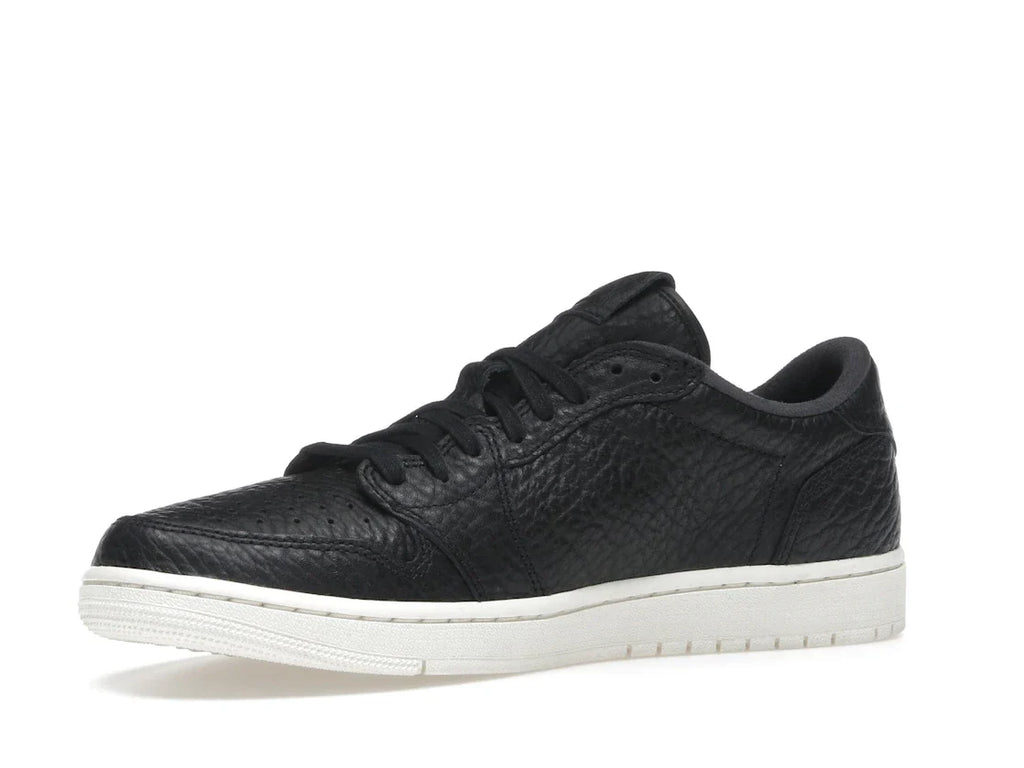 Jordan 1 Retro Low Swooshless Schwarz (2025)
