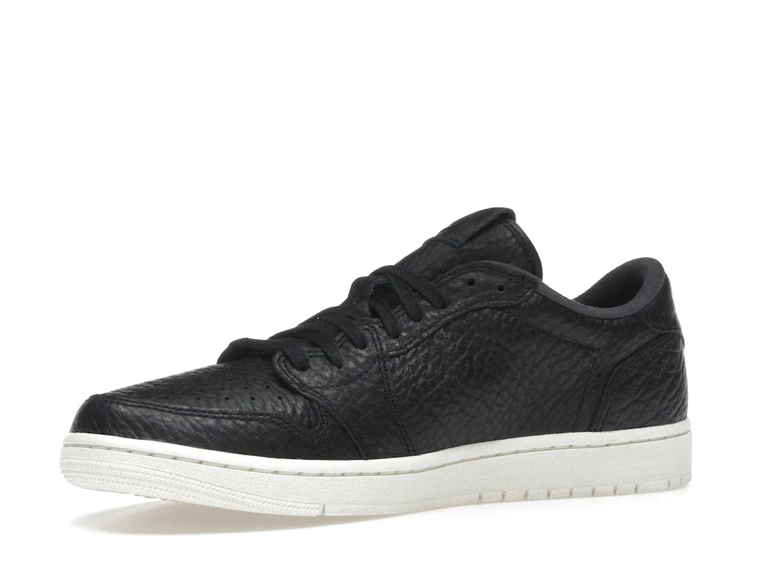 Jordan 1 Retro Low Swooshless Schwarz (2025)