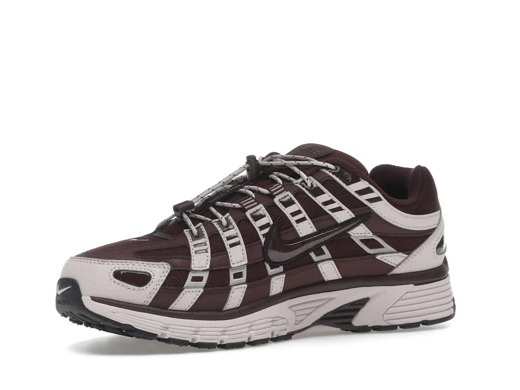 Nike P-6000 Silt Red Burgundy Crush (Damen)