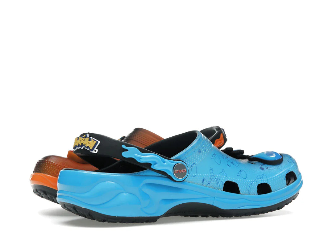 Crocs Classic Clog Pokémon Glurak gegen Turtok