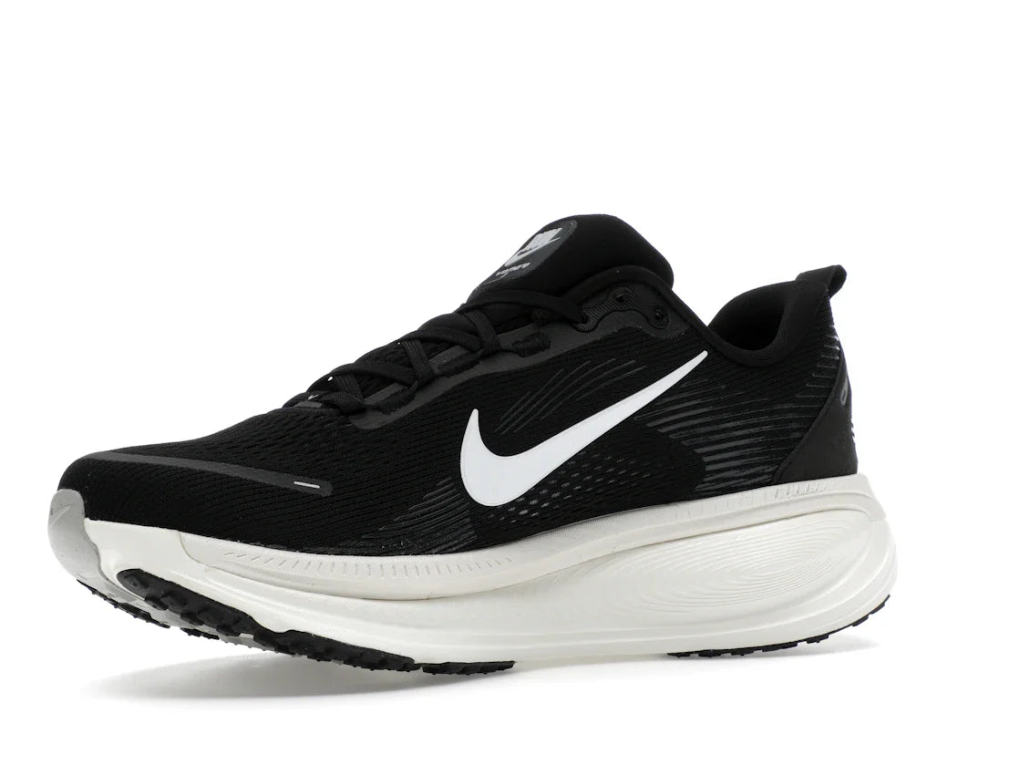Nike Vomero 18 Schwarz, Kokosmilch, Hellgrau, Weiß