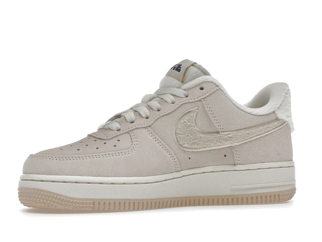 Nike Air Force 1 Low '07 SE Sanddrift Gum Fleece (Damen)