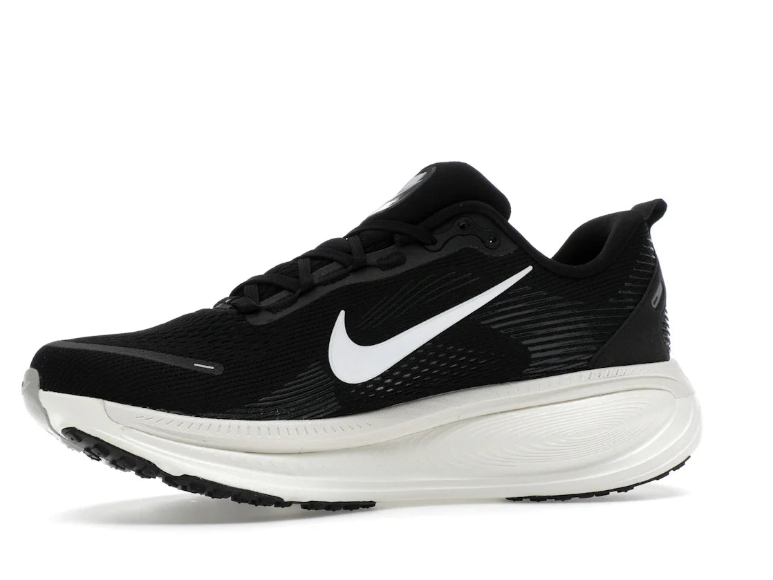 Nike Vomero 18 Schwarz, Kokosmilch, Hellgrau, Weiß
