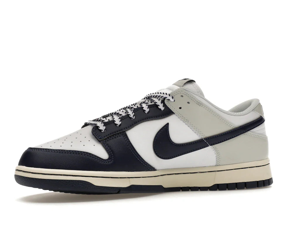 Nike Dunk Low New York Yankees