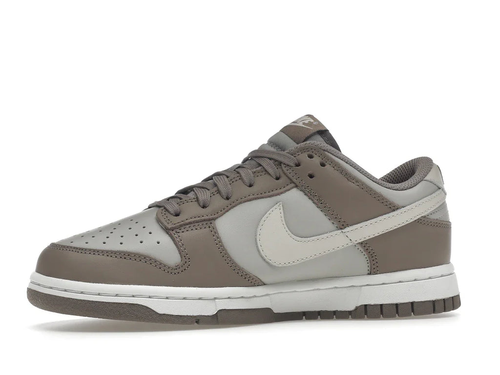 Nike Dunk Low Bone Beige (Damen)