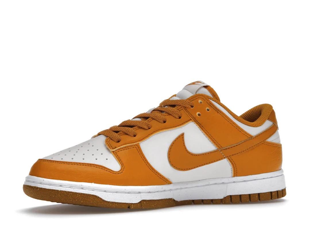 Nike Dunk Low Next Nature Phantom Gold Suede (Damen)