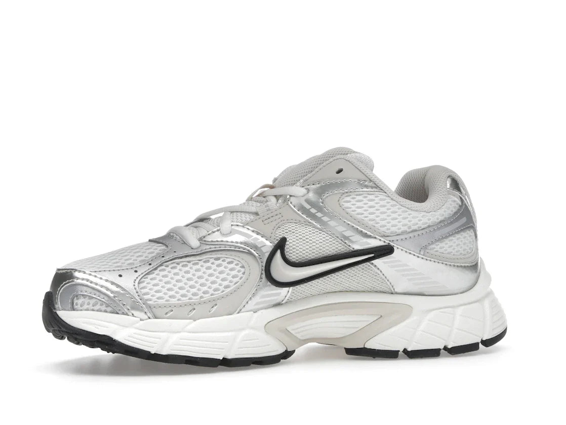 Nike V5 RNR Sail Light Orewood Brown (Damen)