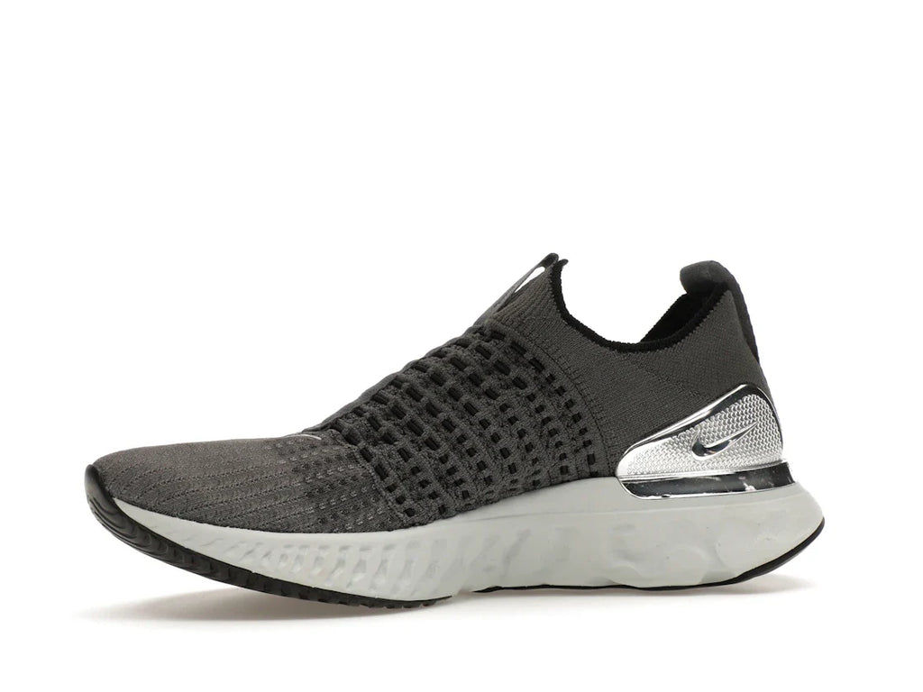 Nike React Phantom Run Flyknit 2 Eisengrau Silber