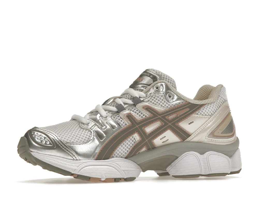 ASICS Gel-Nimbus 9 White Oatmeal (Damen)