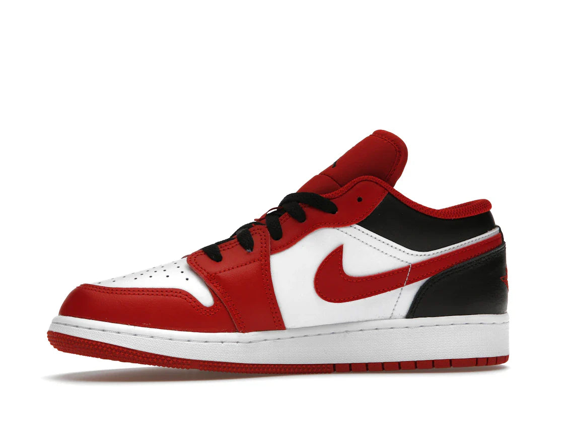 Jordan 1 Low Bulls (GS)