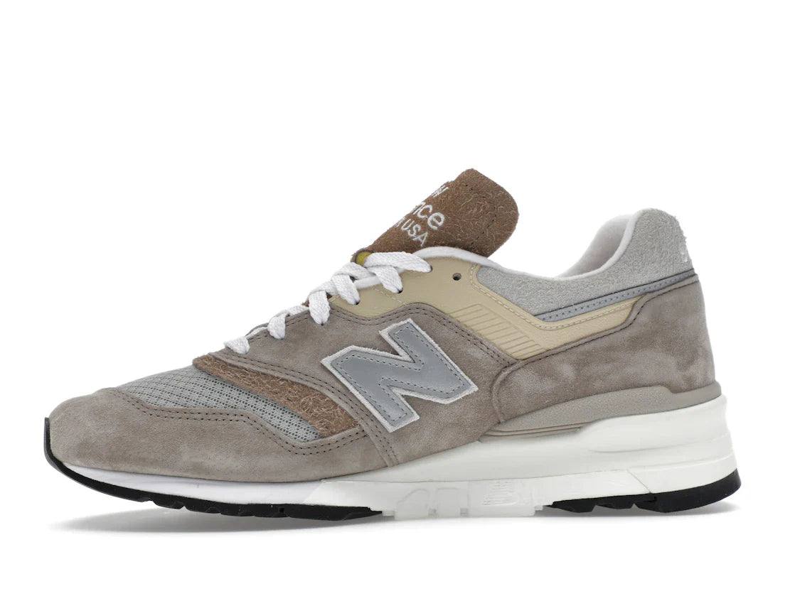 New Balance 997 MiUSA Light Mushroom Mirage Gray