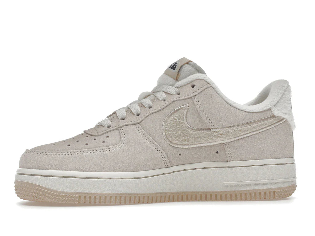 Nike Air Force 1 Low '07 SE Sanddrift Gum Fleece (Damen)