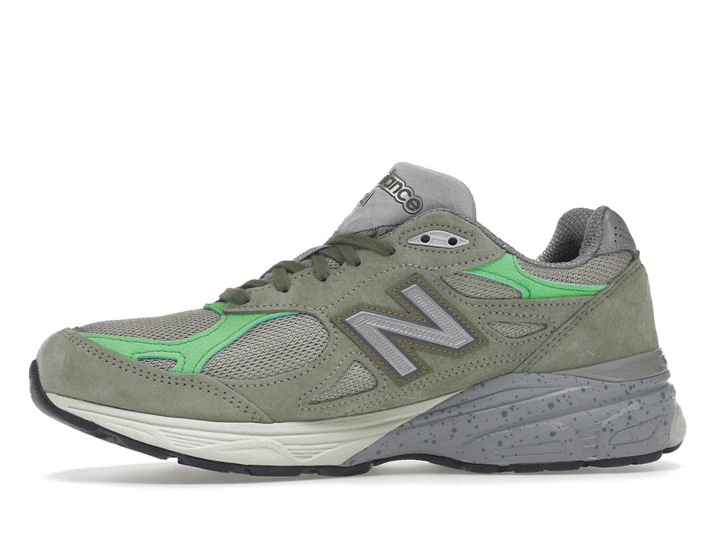 New Balance 990v3 MiUSA Patta Keep Your Family Close