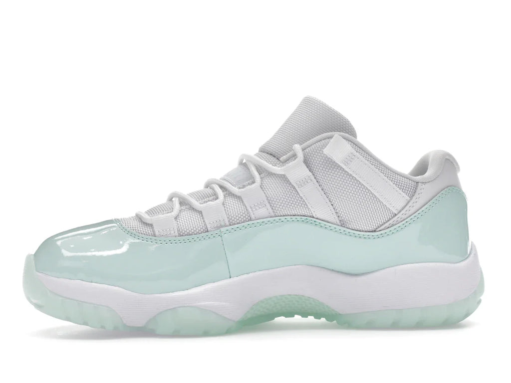 Jordan 11 Retro Low Igloo (Damen)