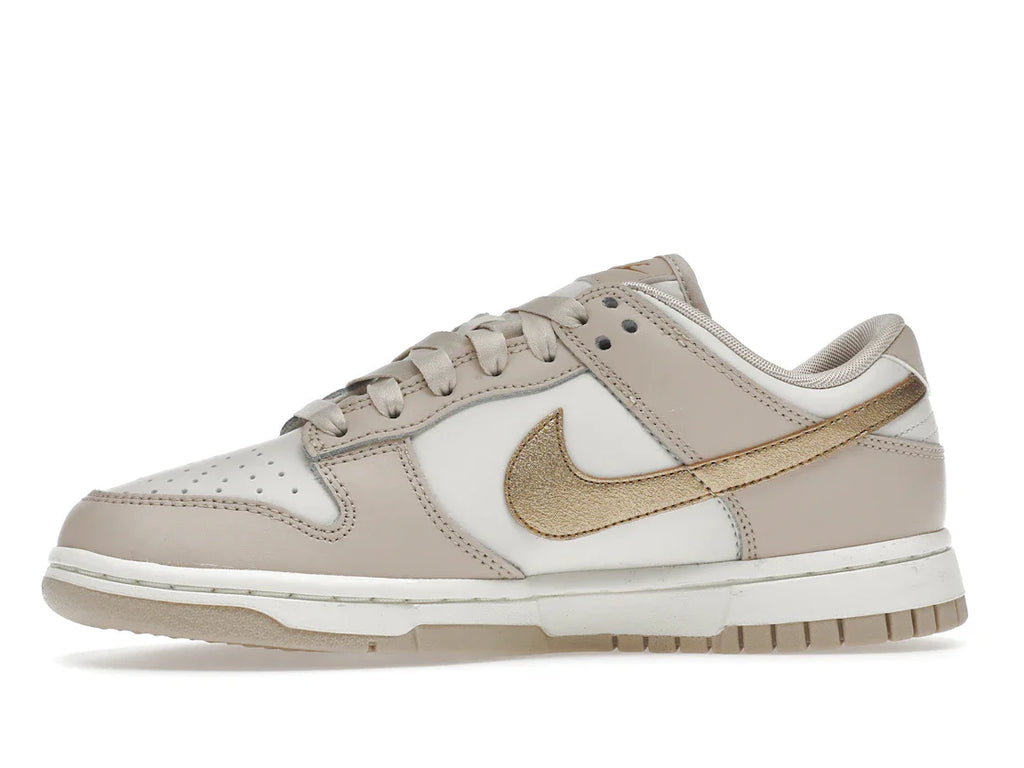 Nike Dunk Low Phantom Metallic Gold (Damen)