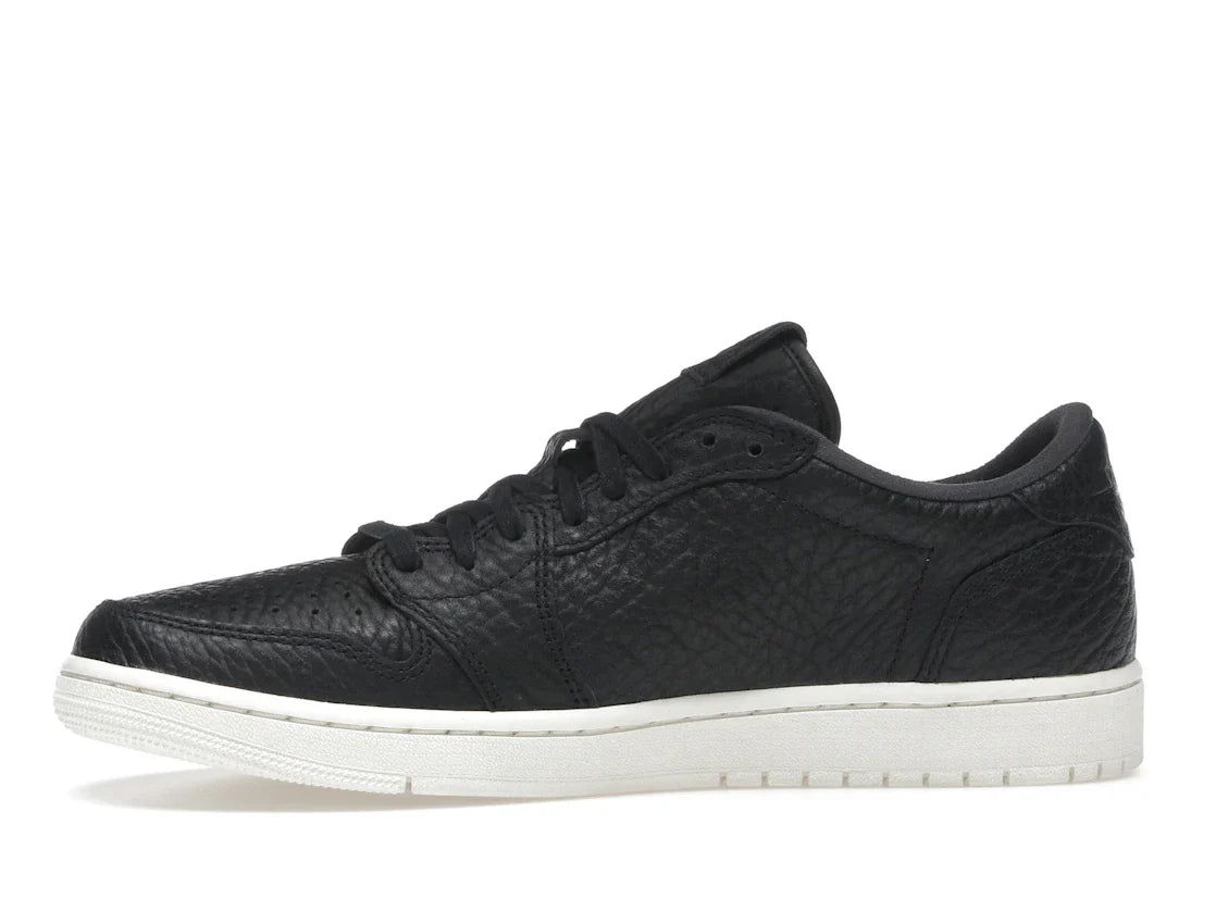 Jordan 1 Retro Low Swooshless Schwarz (2025)