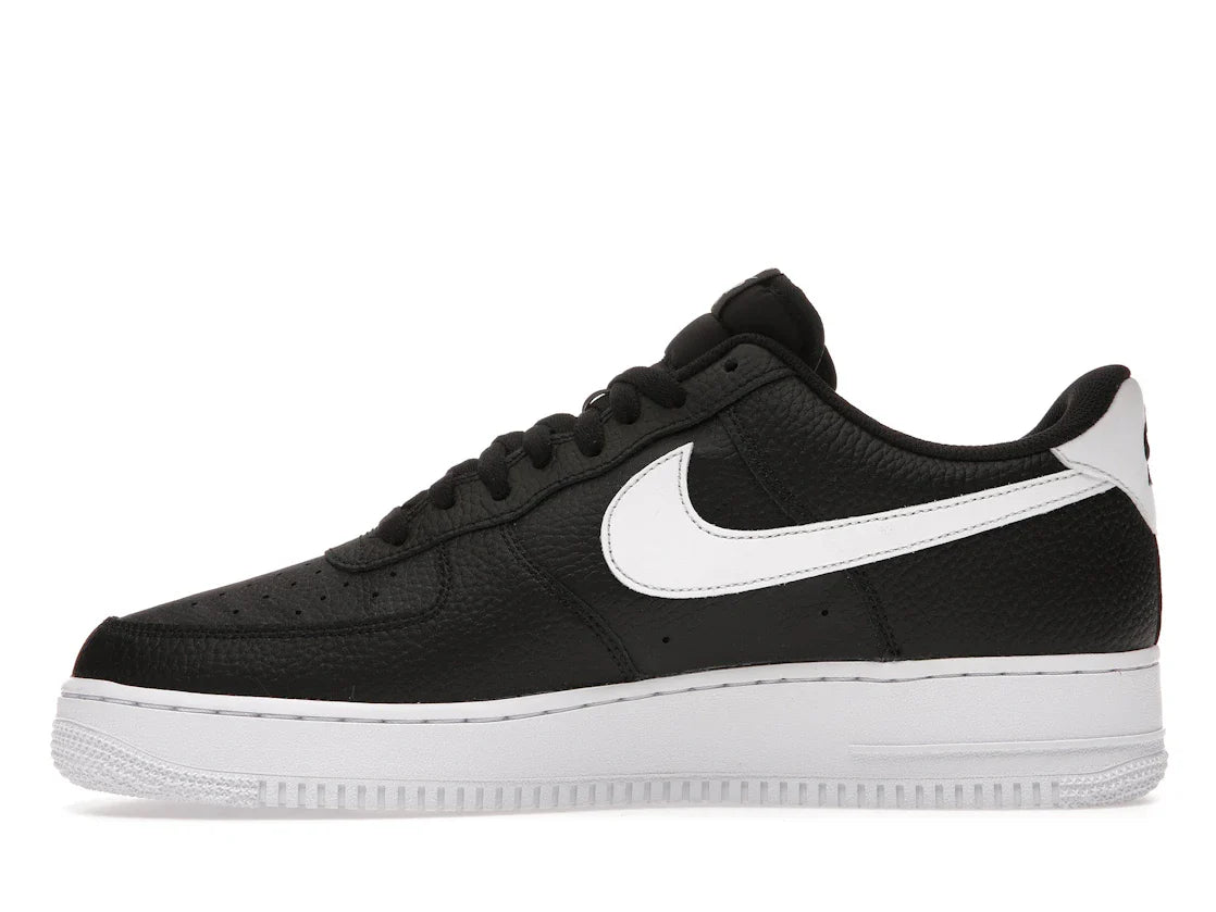 Nike Air Force 1 Low '07 Schwarz Weiß Genarbtes Leder