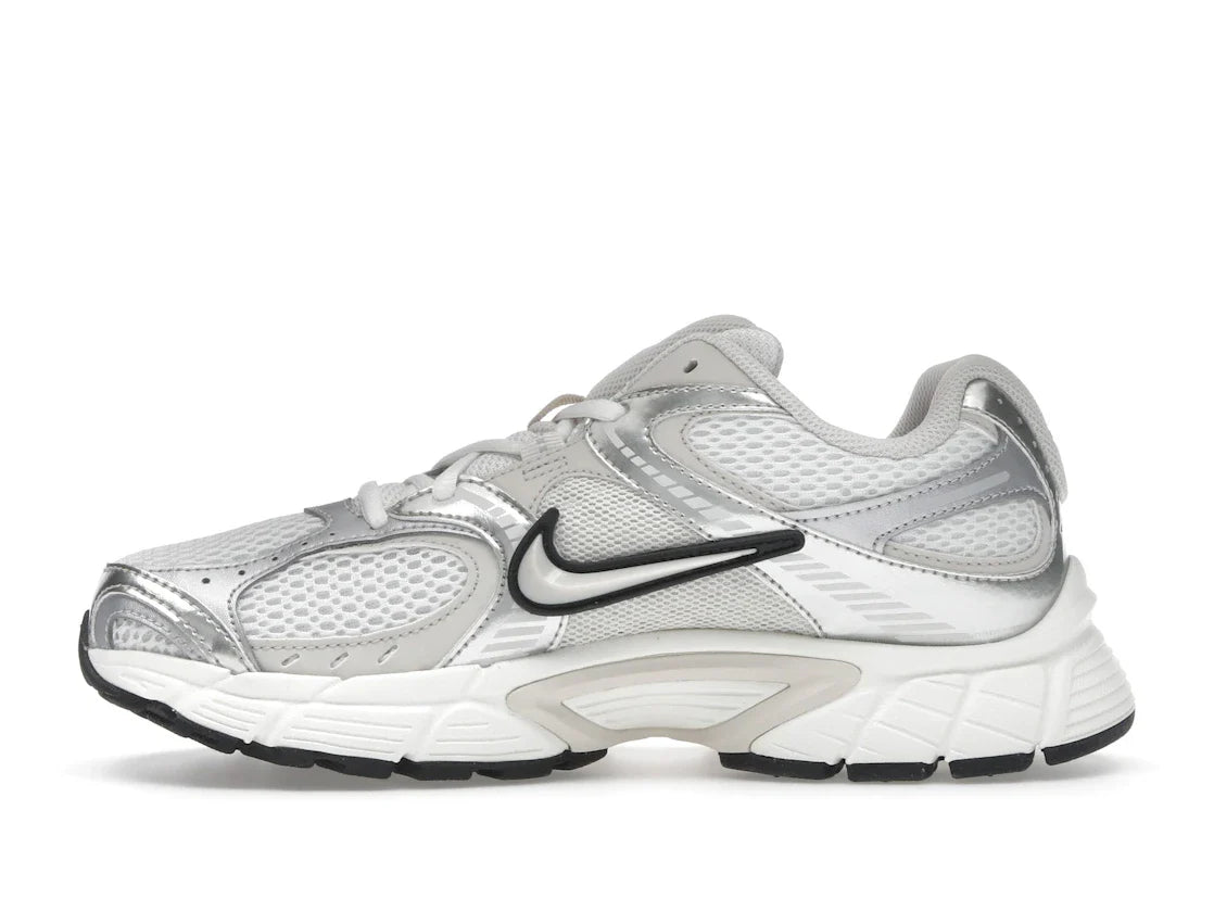 Nike V5 RNR Sail Light Orewood Brown (Damen)