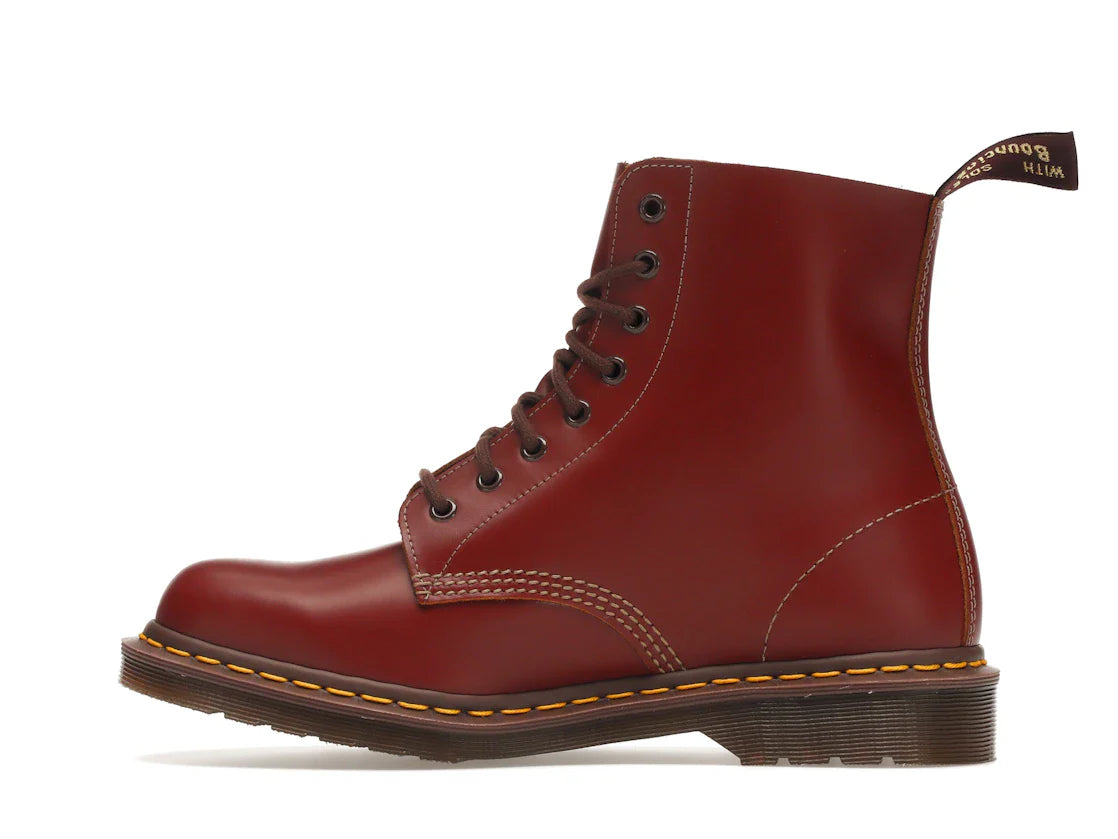 Dr. Martens 1460 Vintage Schnürstiefel, hergestellt in England, oxbloodfarben, Quilon