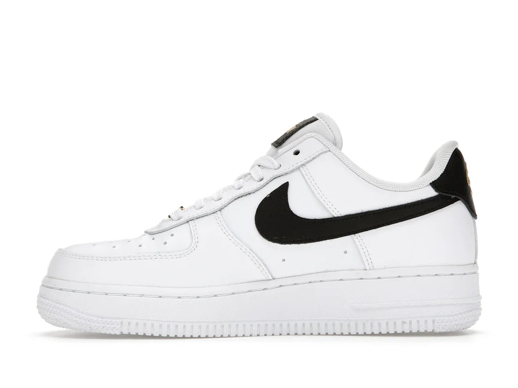 Nike Air Force 1 Low '07 Essential Weiß Schwarz Gold Mini Swoosh (Damen)