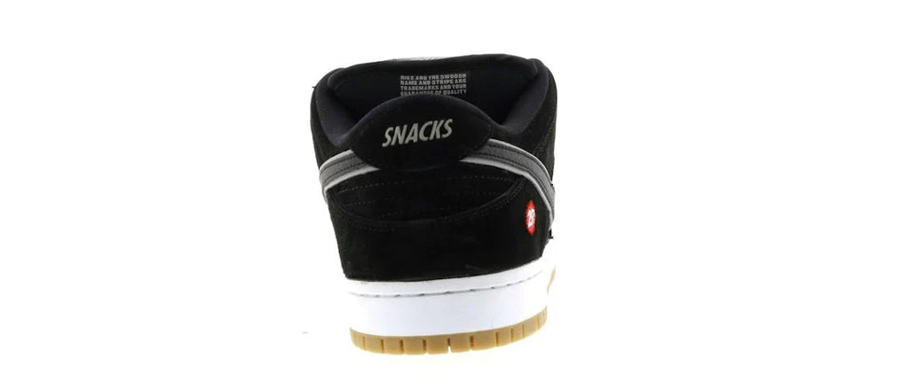 Nike SB Dunk Low Quartersnacks