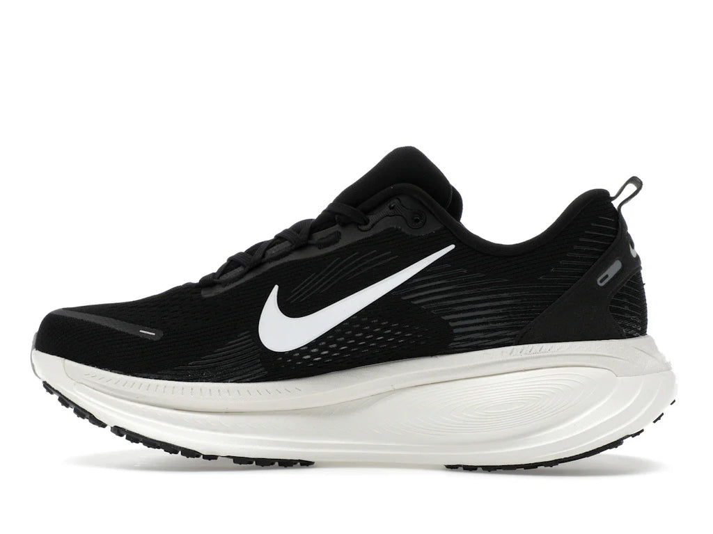 Nike Vomero 18 Schwarz, Kokosmilch, Hellgrau, Weiß