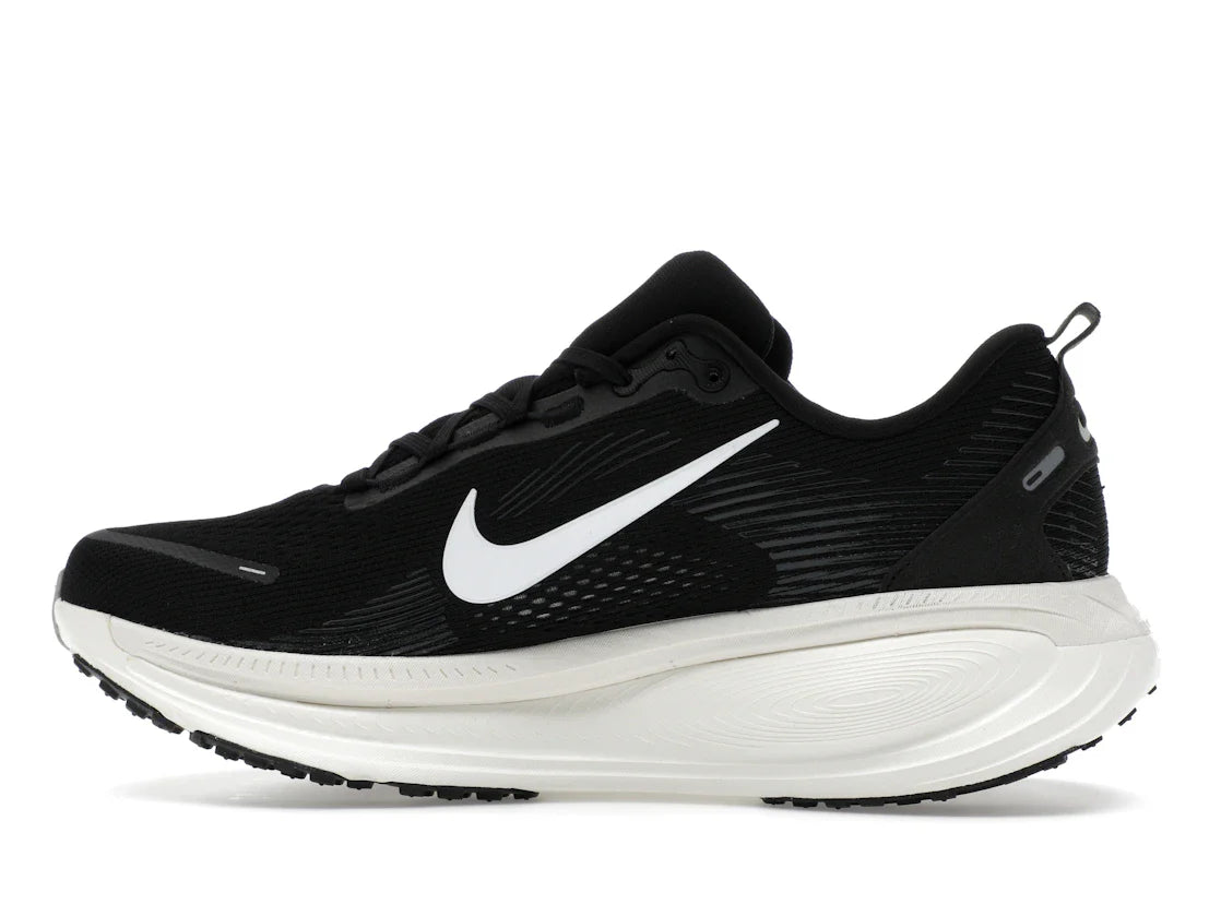 Nike Vomero 18 Schwarz, Kokosmilch, Hellgrau, Weiß