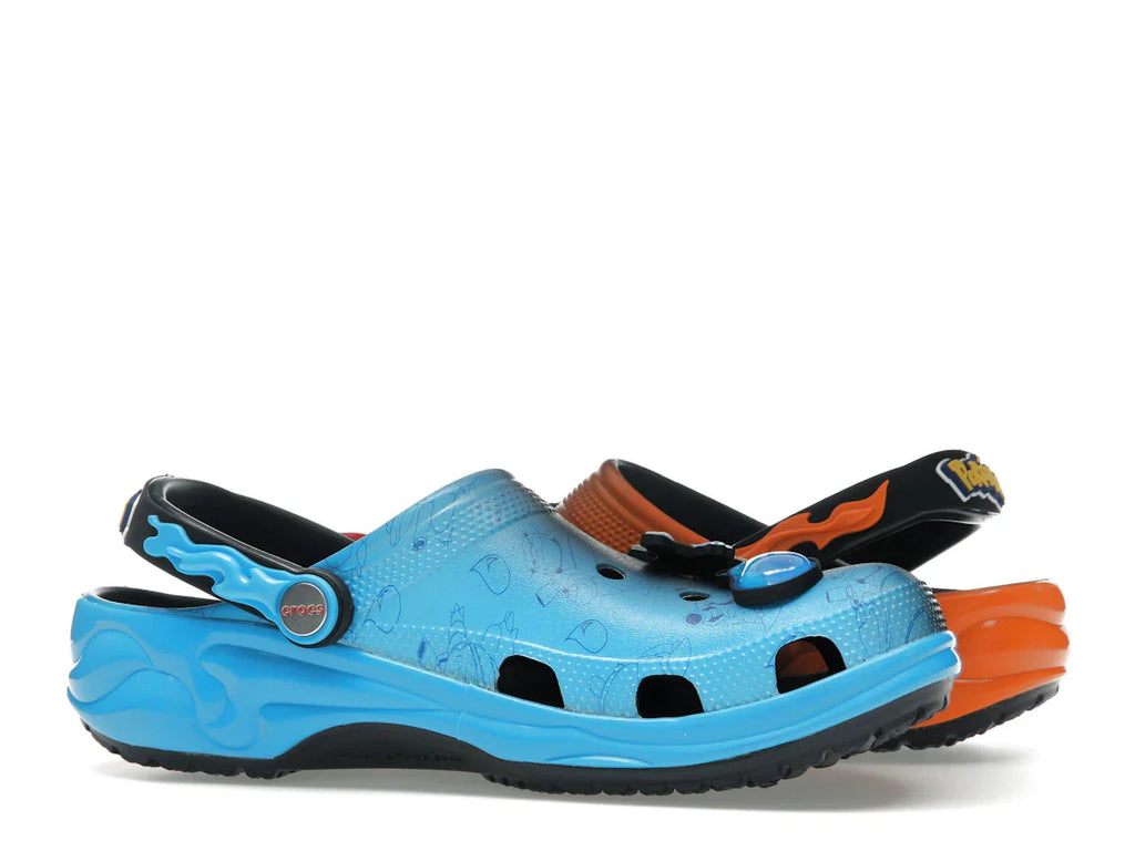 Crocs Classic Clog Pokémon Glurak gegen Turtok
