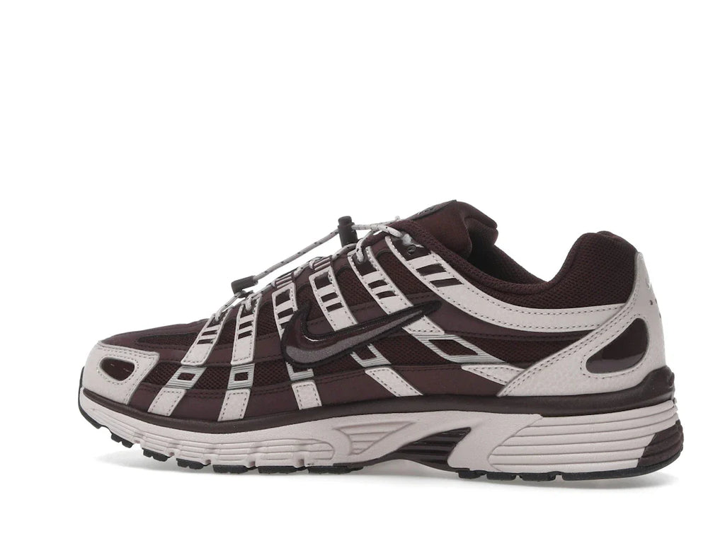 Nike P-6000 Silt Red Burgundy Crush (Damen)