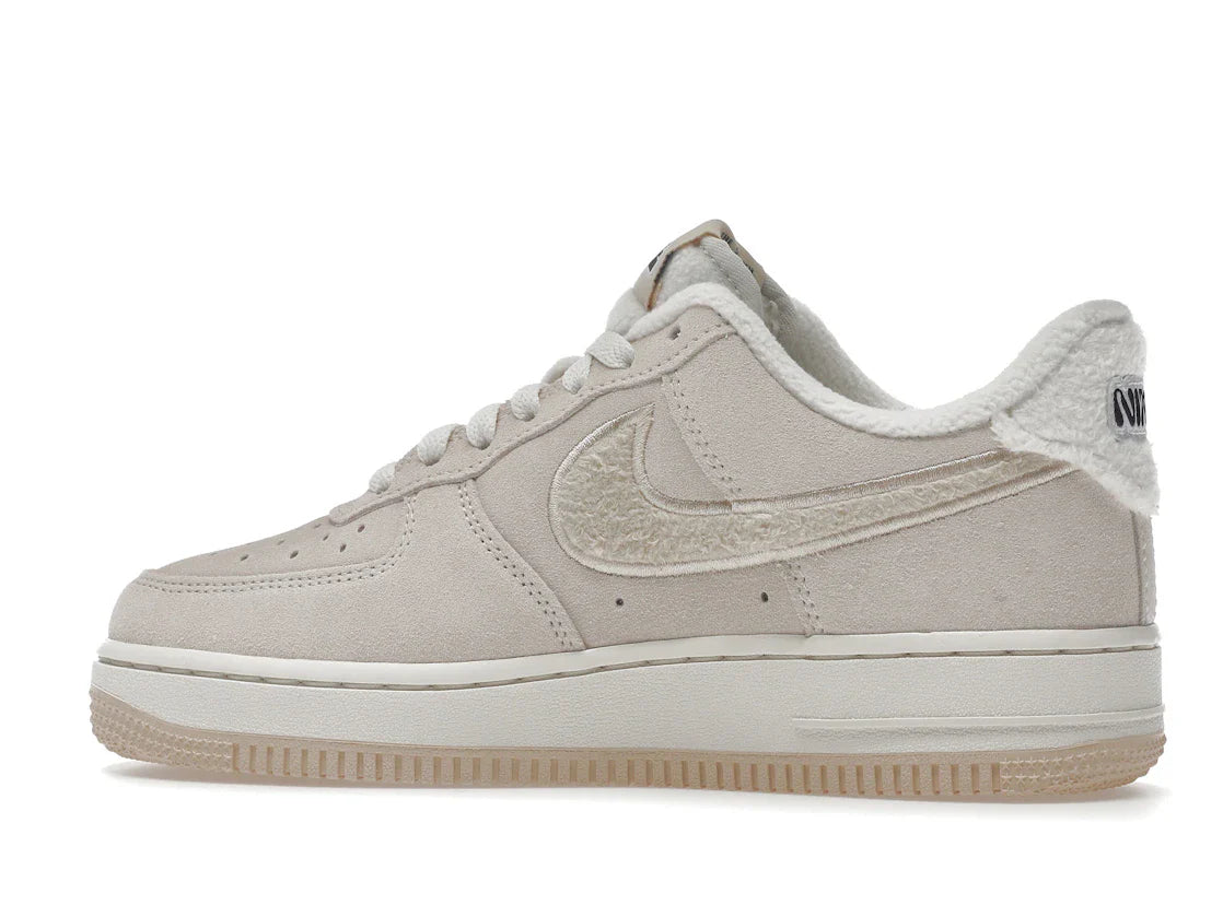 Nike Air Force 1 Low '07 SE Sanddrift Gum Fleece (Damen)