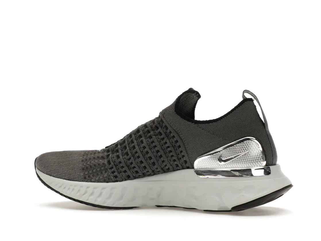 Nike React Phantom Run Flyknit 2 Eisengrau Silber