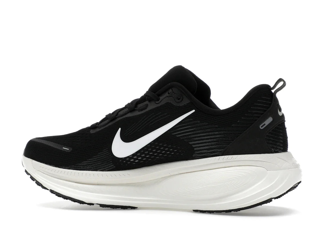 Nike Vomero 18 Schwarz, Kokosmilch, Hellgrau, Weiß