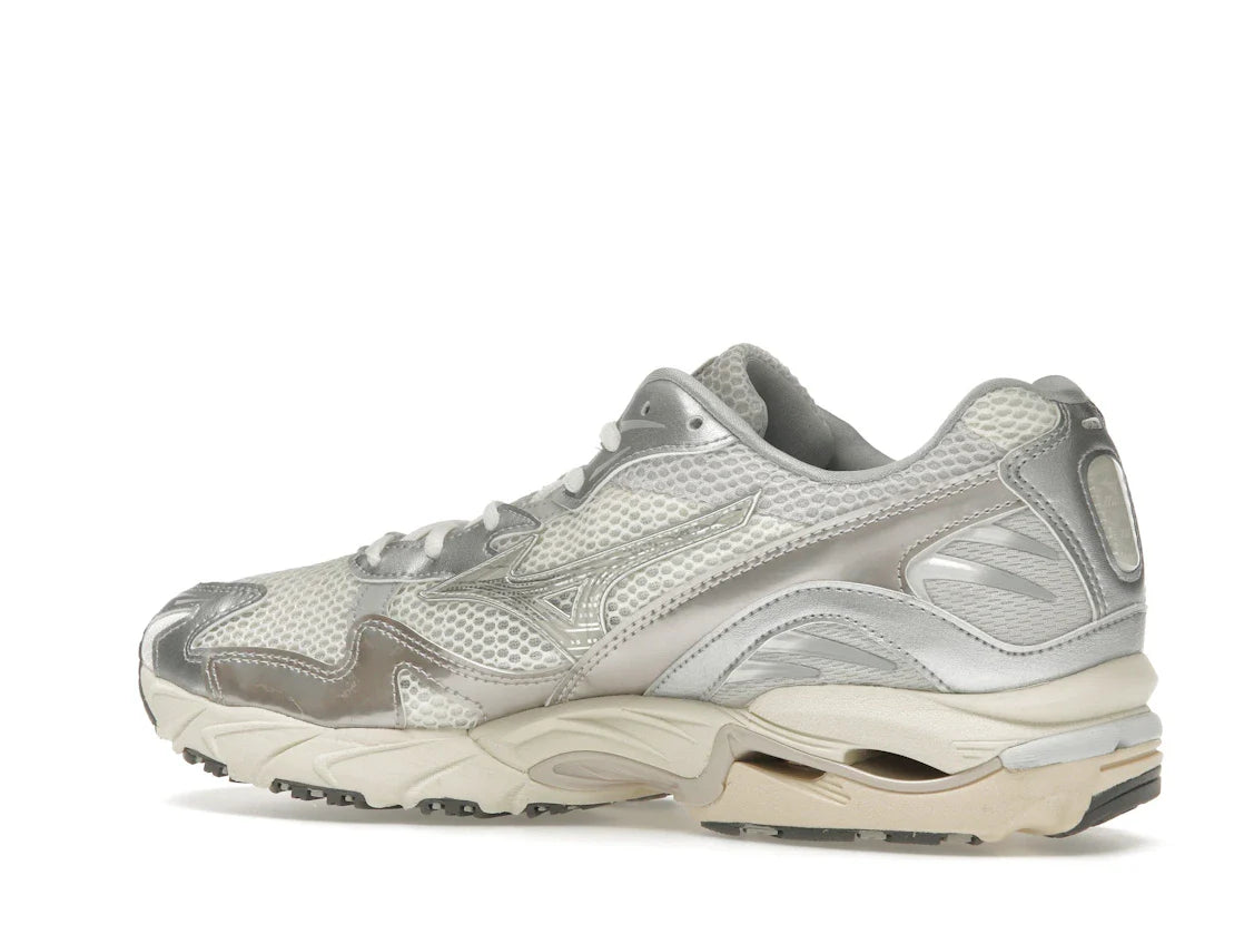 Mizuno Wave Rider 10 Metallic Schneeweiß