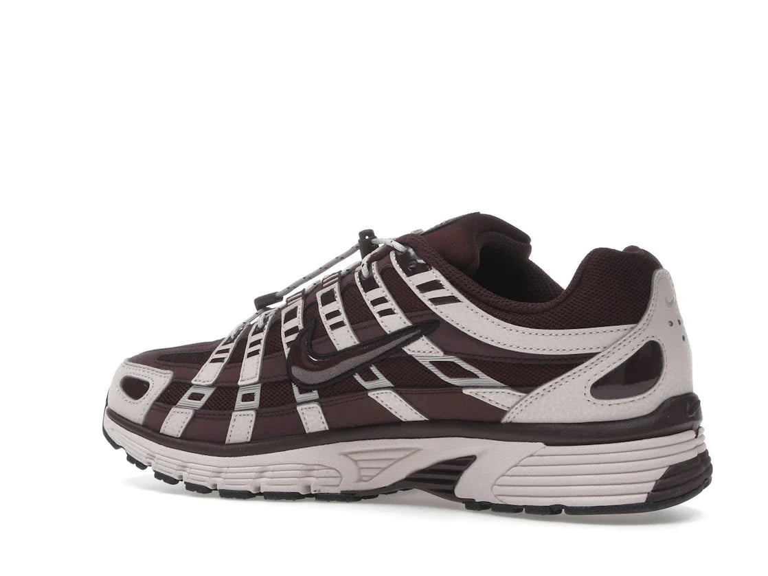Nike P-6000 Silt Red Burgundy Crush (Damen)