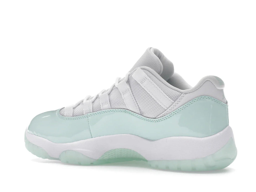 Jordan 11 Retro Low Igloo (Damen)