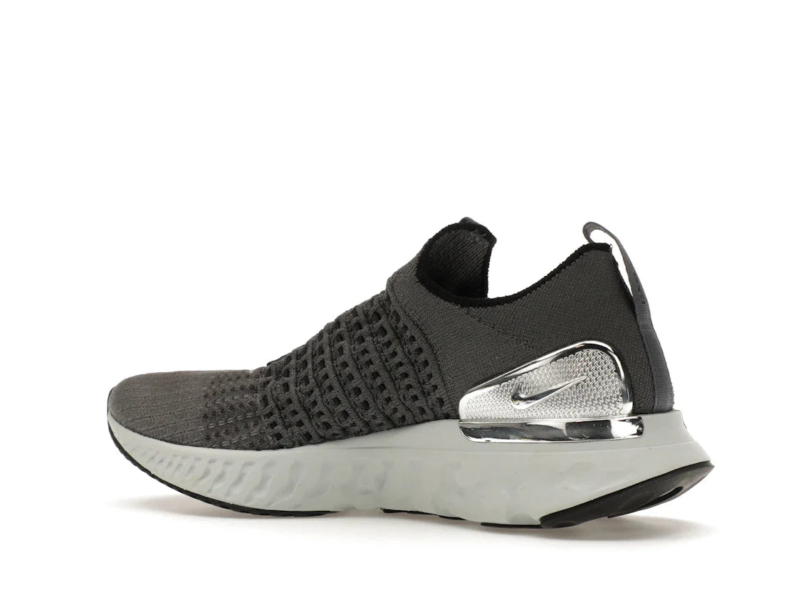 Nike React Phantom Run Flyknit 2 Eisengrau Silber