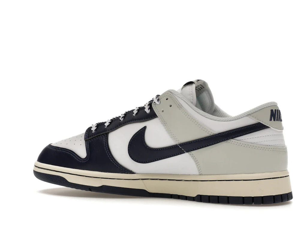 Nike Dunk Low New York Yankees