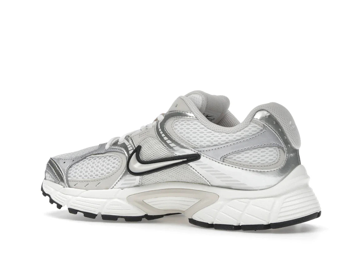 Nike V5 RNR Sail Light Orewood Brown (Damen)