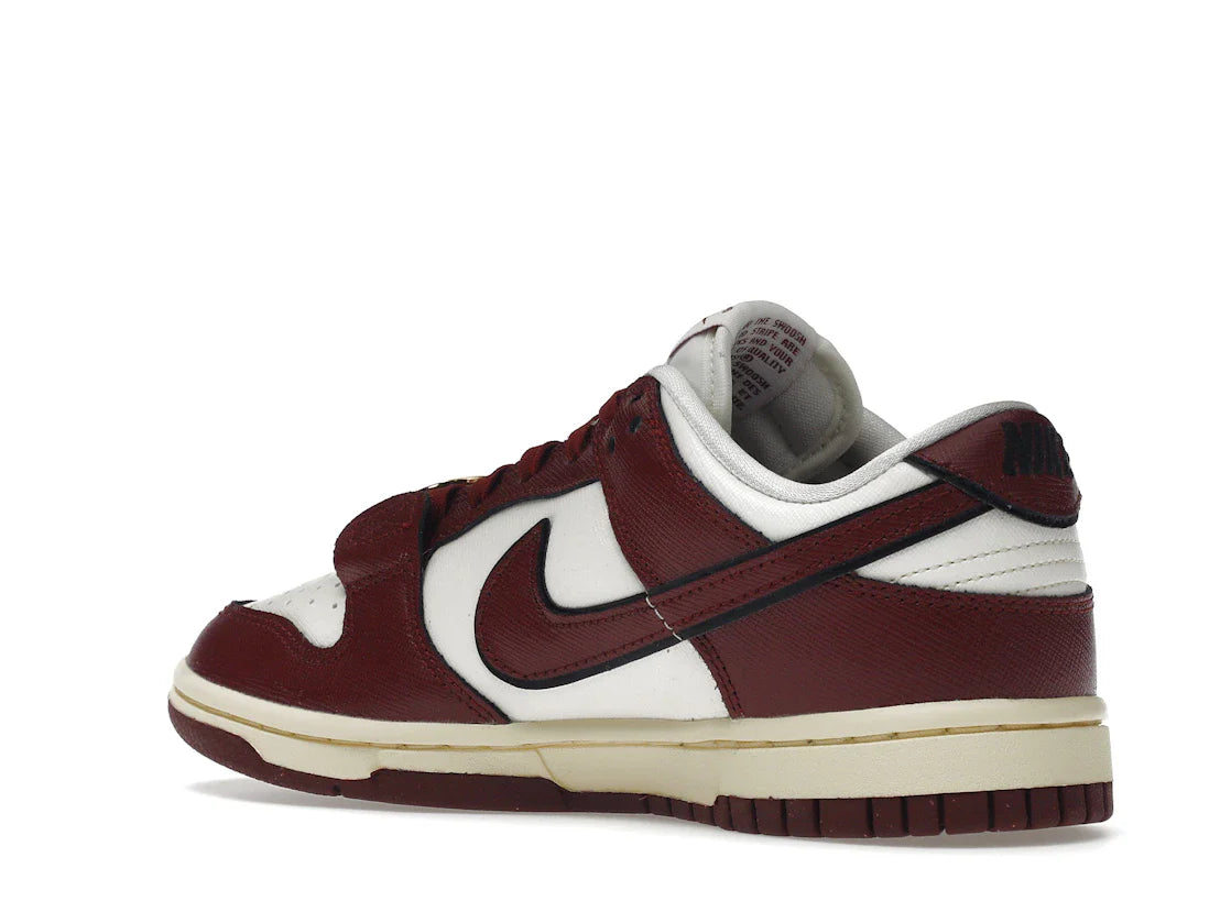 Nike Dunk Low SE Sisterhood Sail Team Red (Damen)